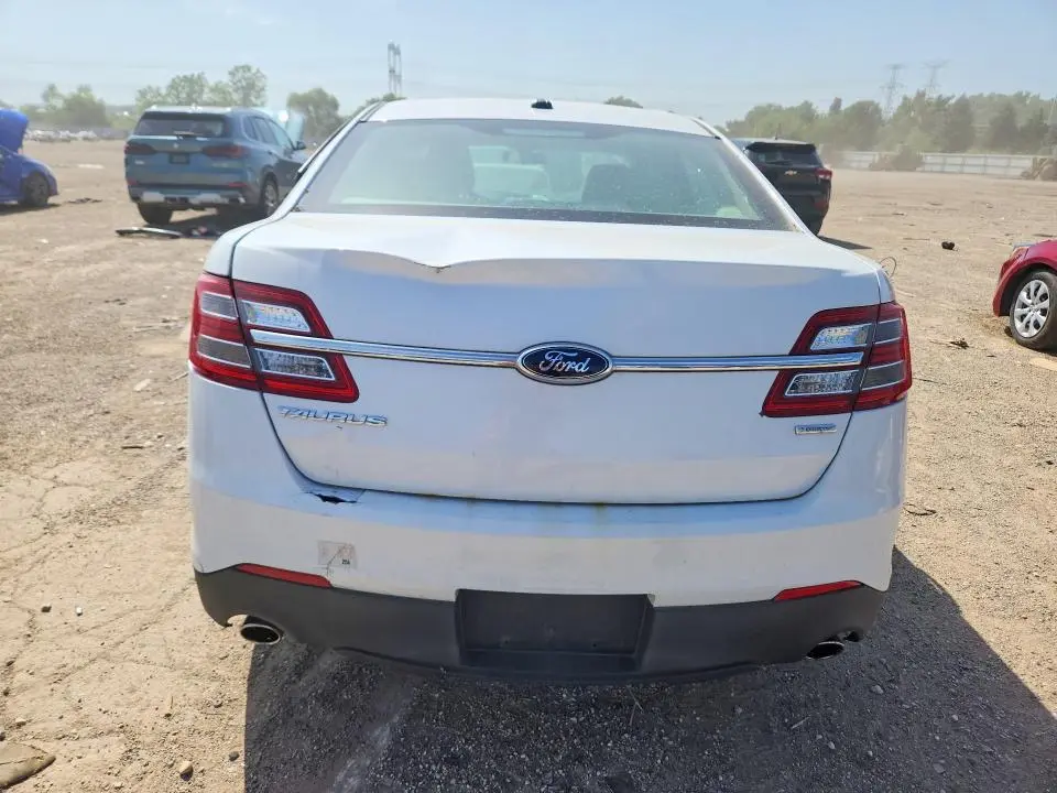 2013 FORD TAURUS SE  