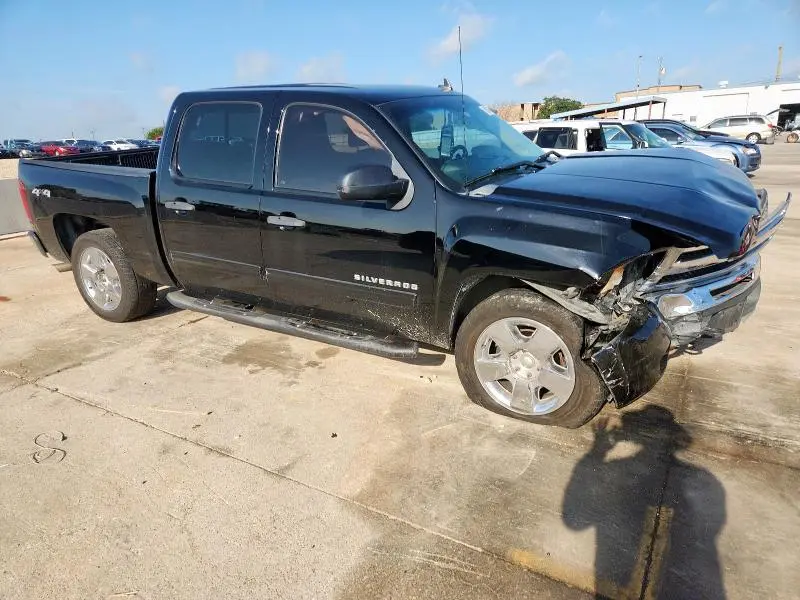 2011 CHEVROLET SILVERADO K1500 LT  