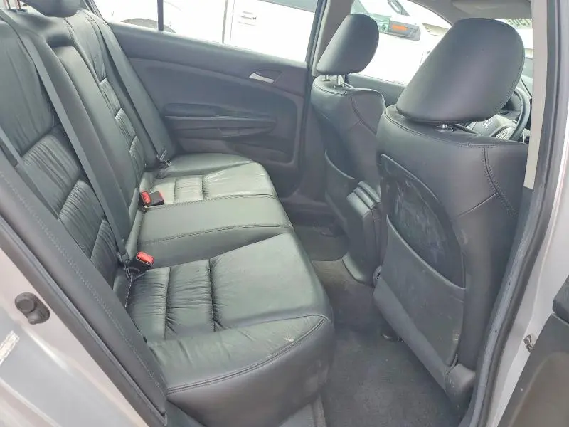 2011 HONDA ACCORD SE  