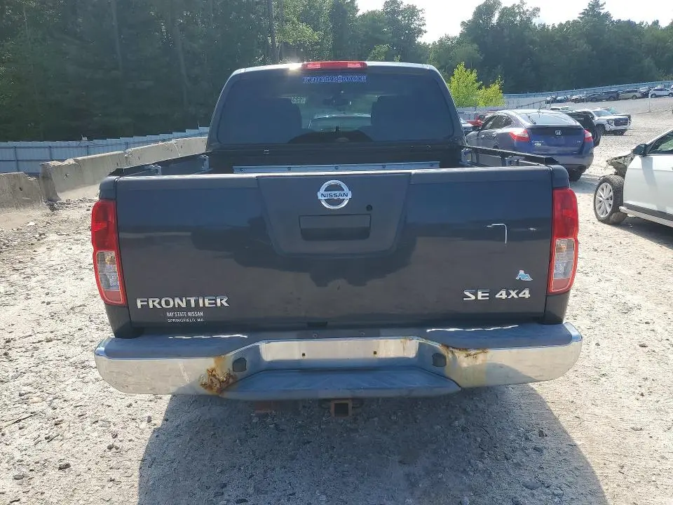 2010 NISSAN FRONTIER SE V6  
