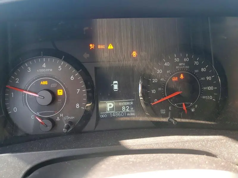 2015 TOYOTA SIENNA LE 8 PASSENGER  