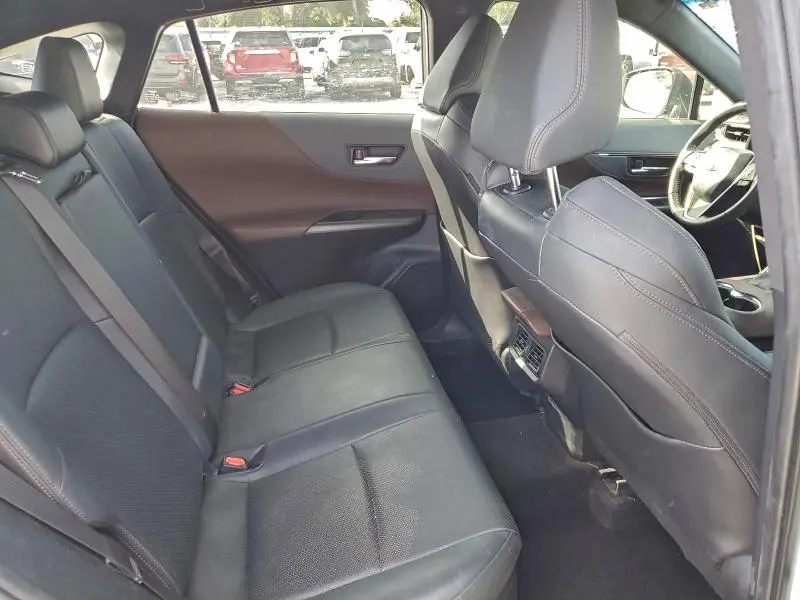 2021 TOYOTA VENZA LE  