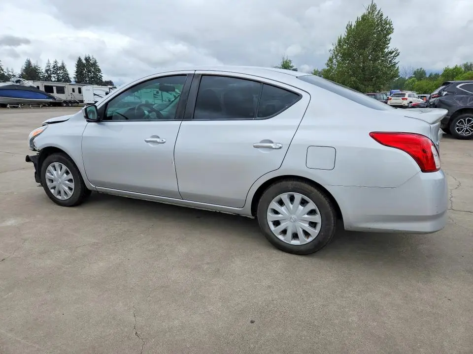 2019 NISSAN VERSA SV  
