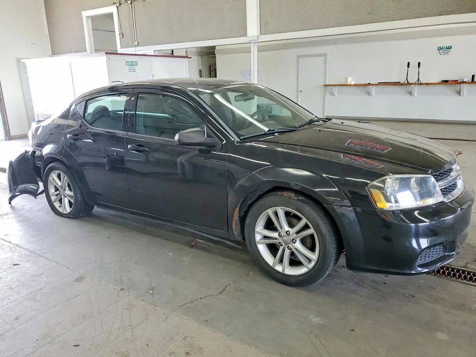 2013 DODGE AVENGER SE  