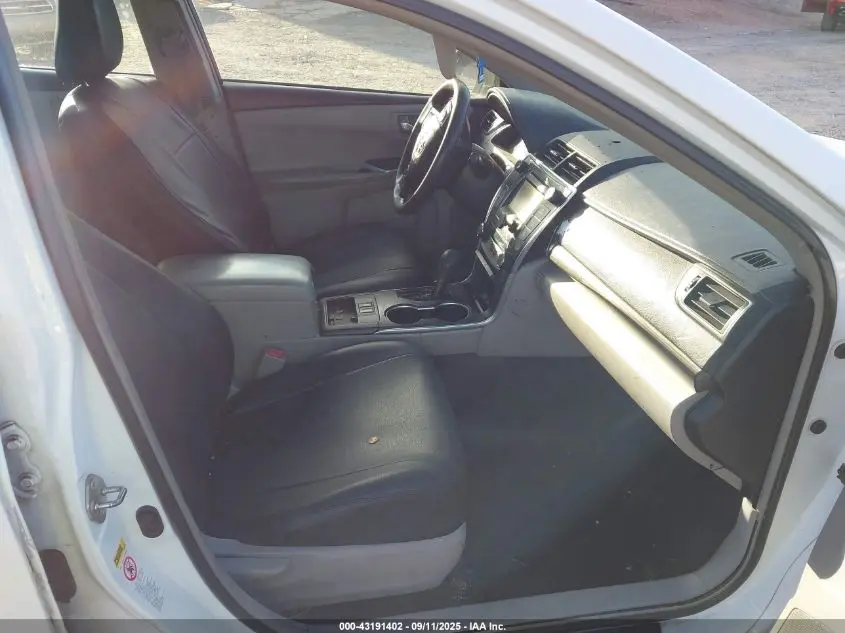 2015 TOYOTA CAMRY HYBRID LE