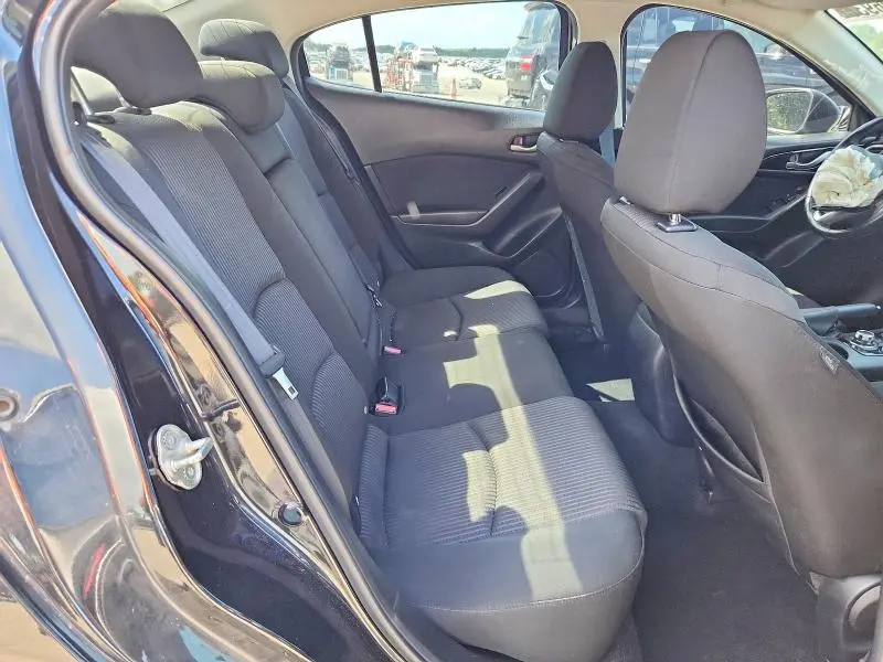 2015 MAZDA 3 TOURING  