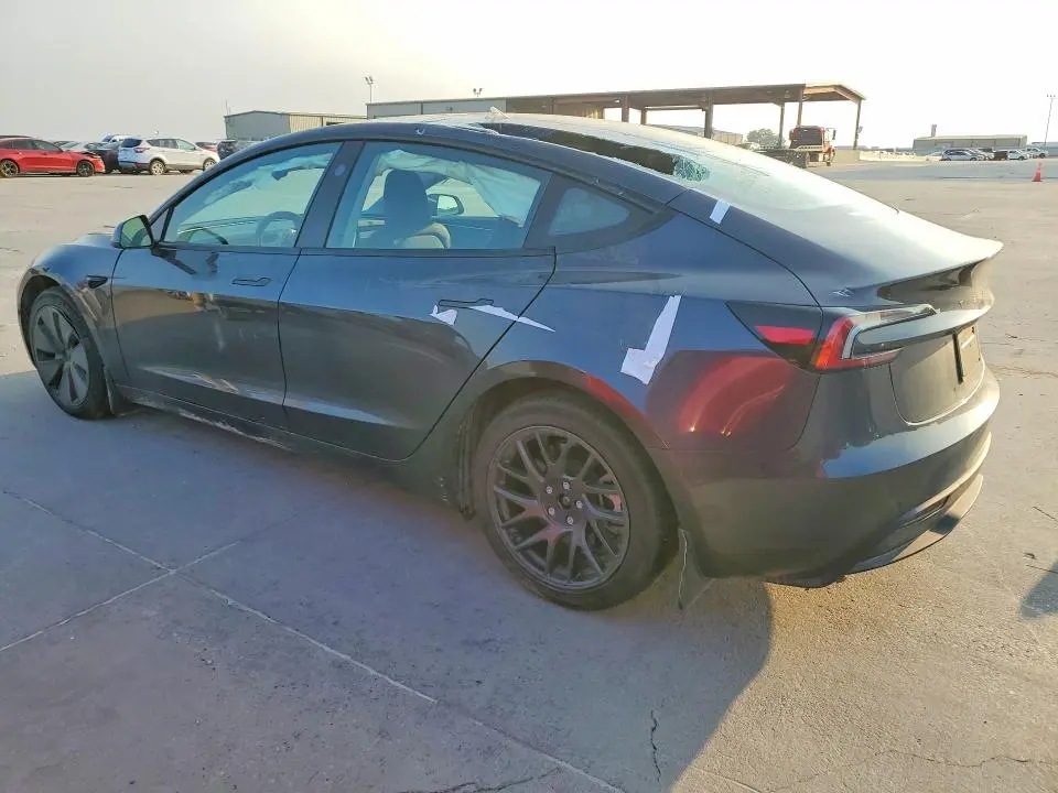 2025 TESLA MODEL 3   