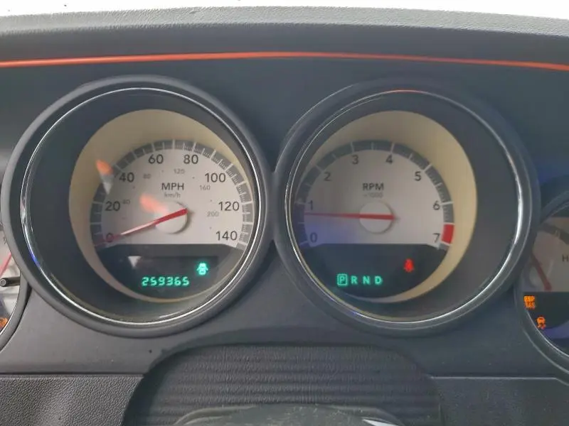 2010 DODGE CHALLENGER SE  