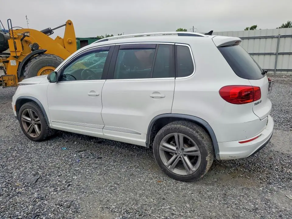 2017 VOLKSWAGEN TIGUAN SPORT  