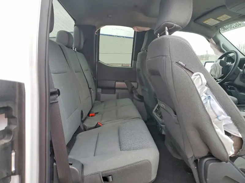 2024 FORD F150 XLT  