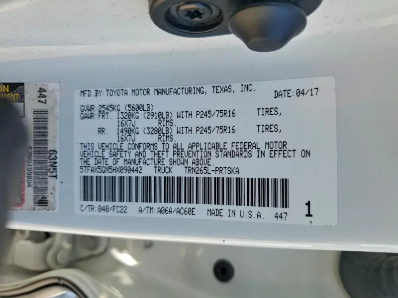 2017 TOYOTA TACOMA SR5  