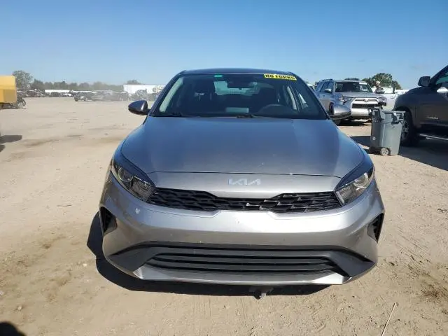 2023 KIA FORTE LX  