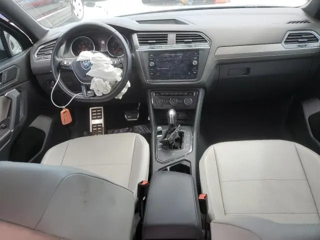 2020 VOLKSWAGEN TIGUAN SE  
