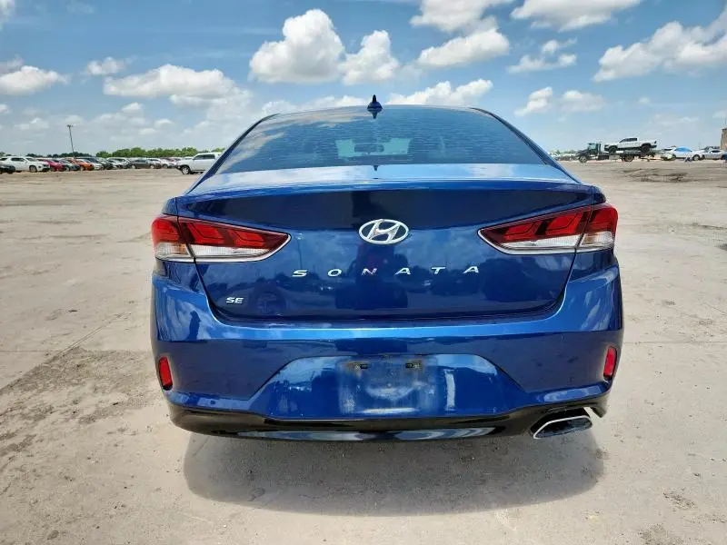 2018 HYUNDAI SONATA SE  