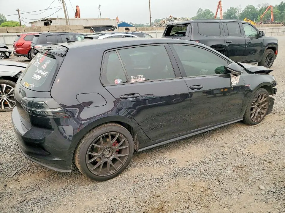2015 VOLKSWAGEN GTI   