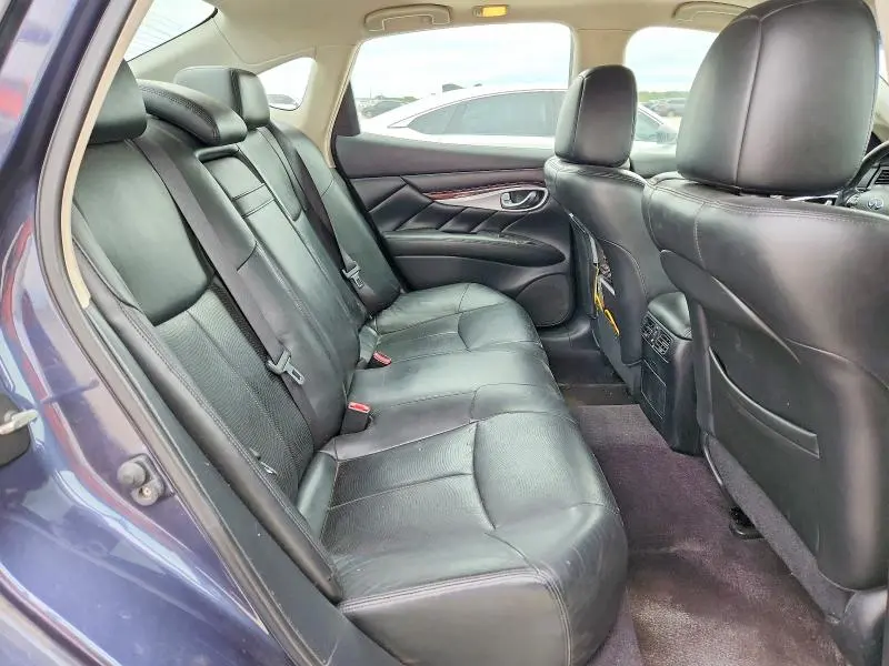 2011 INFINITI M37 BASE  