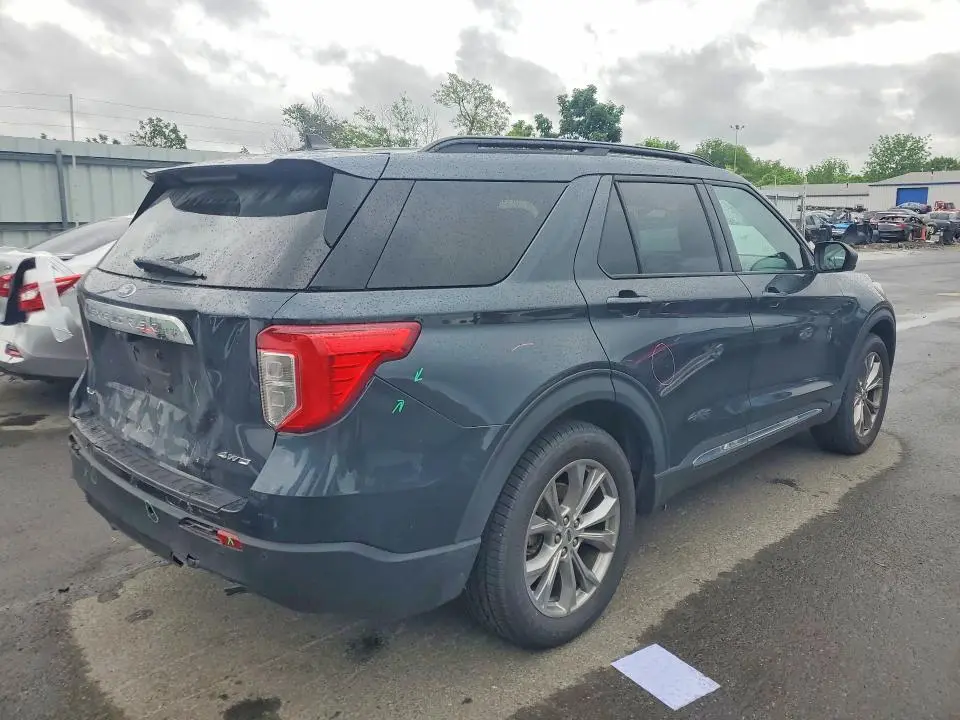 2023 FORD EXPLORER XLT  