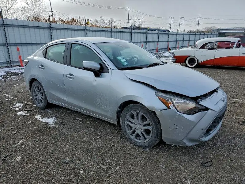 2019 TOYOTA YARIS   