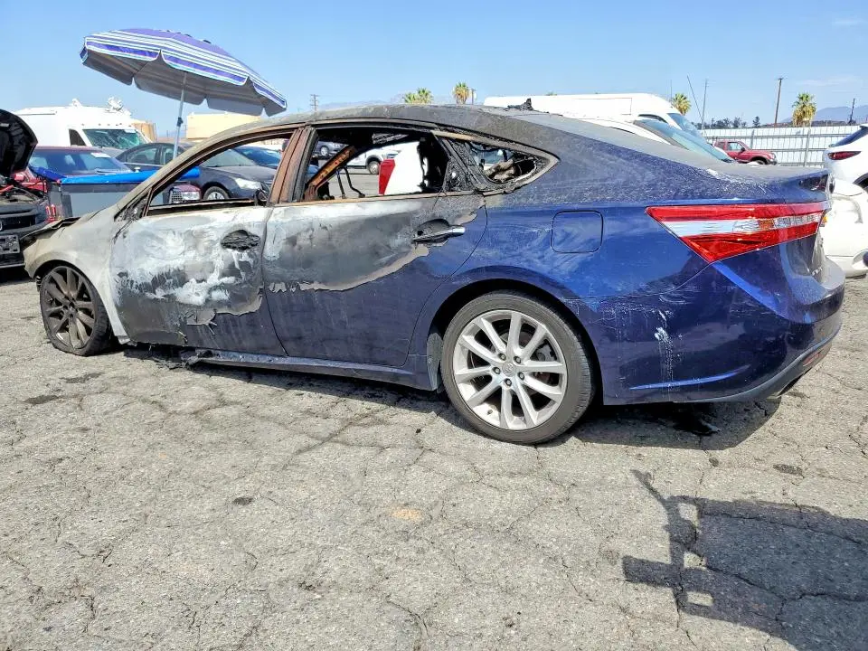 2013 TOYOTA AVALON   
