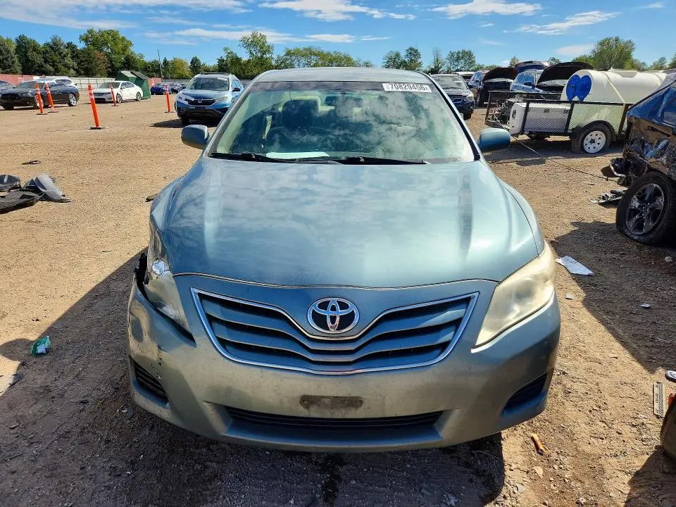 2011 TOYOTA CAMRY LE  
