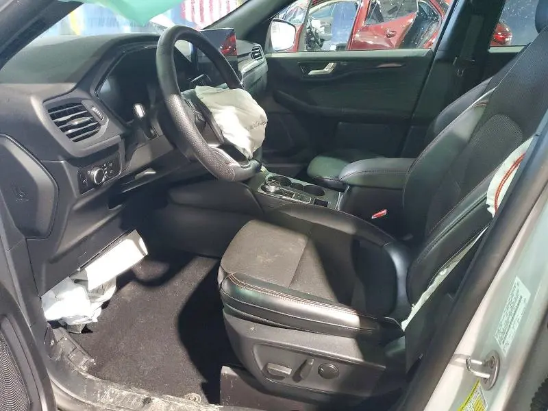 2025 FORD ESCAPE ST LINE  