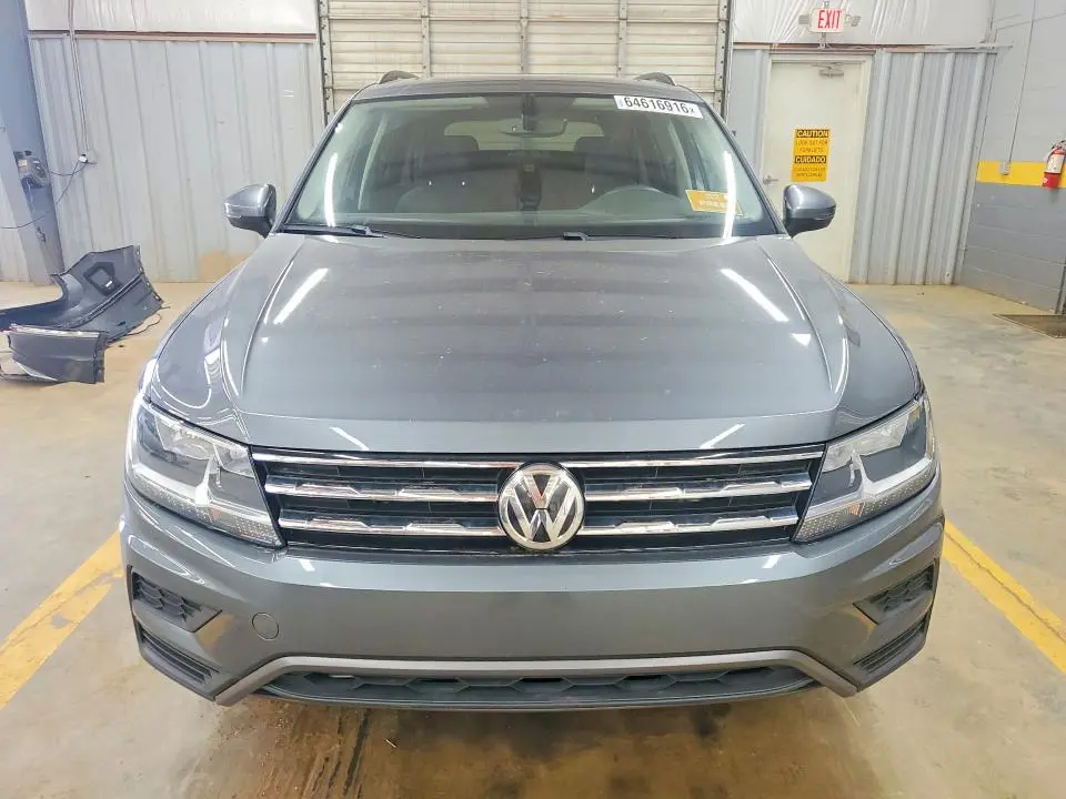 2021 VOLKSWAGEN TIGUAN SE  