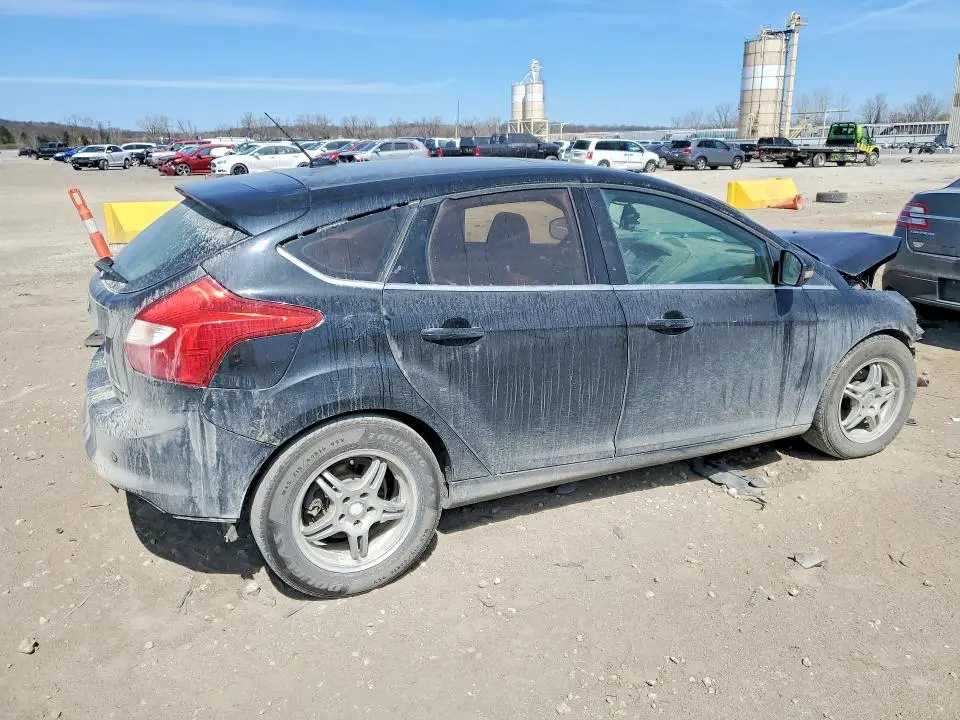 2012 FORD FOCUS TITANIUM  