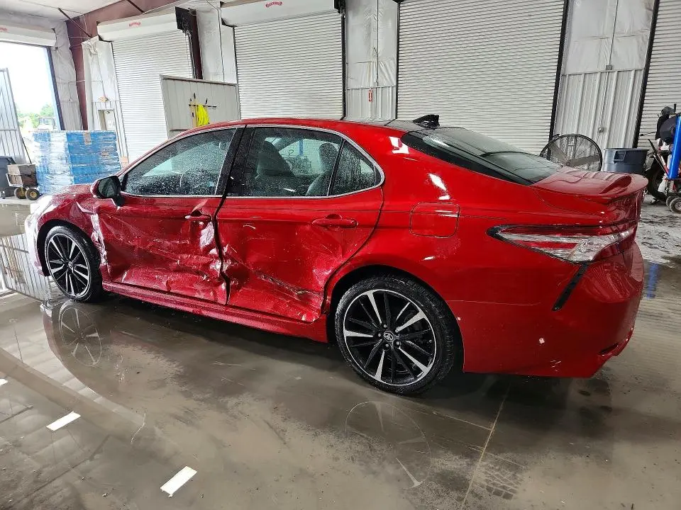 2019 TOYOTA CAMRY XSE  