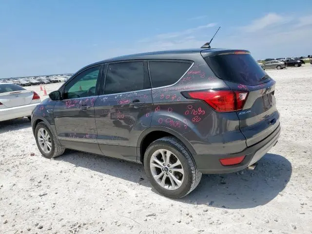 2019 FORD ESCAPE SE  
