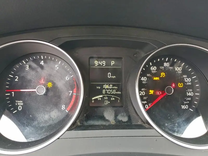 2015 VOLKSWAGEN JETTA BASE  