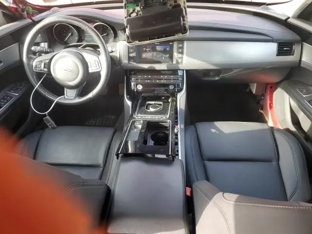 2018 JAGUAR XF PREMIUM  