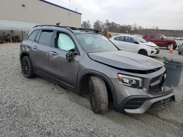 2023 MERCEDES-BENZ GLB 250  