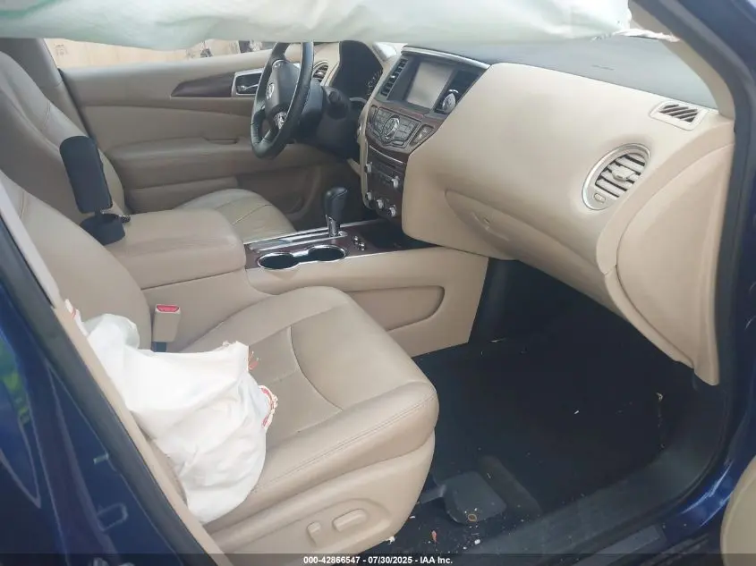 2017 NISSAN PATHFINDER PLATINUM