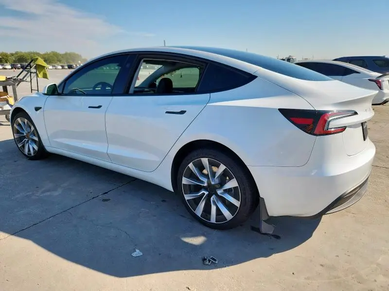 2024 TESLA MODEL 3   