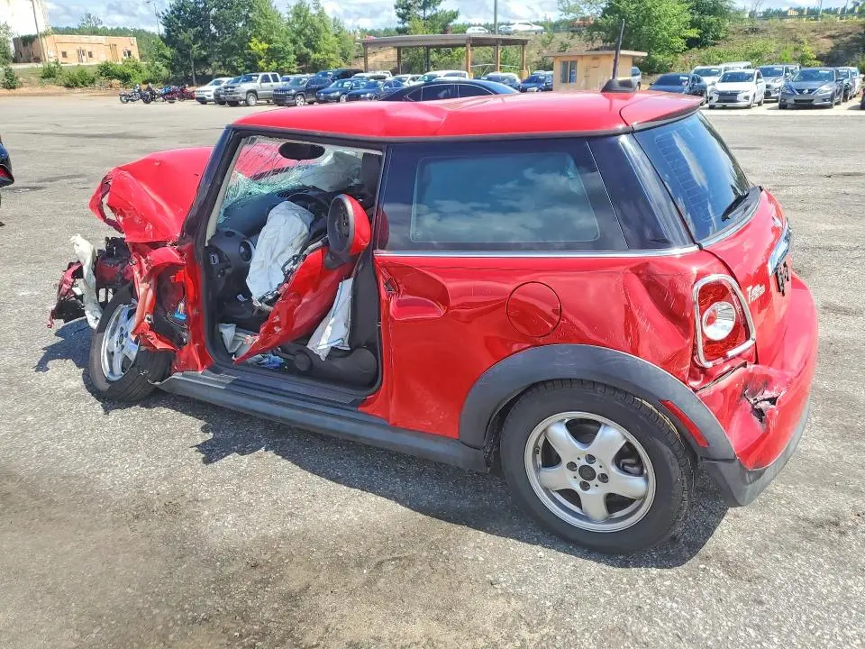 2011 MINI COOPER   