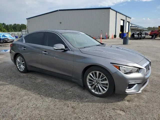 2021 INFINITI Q50 LUXE  