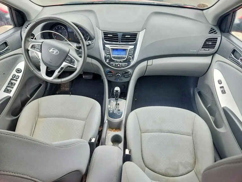 2013 HYUNDAI ACCENT SE  