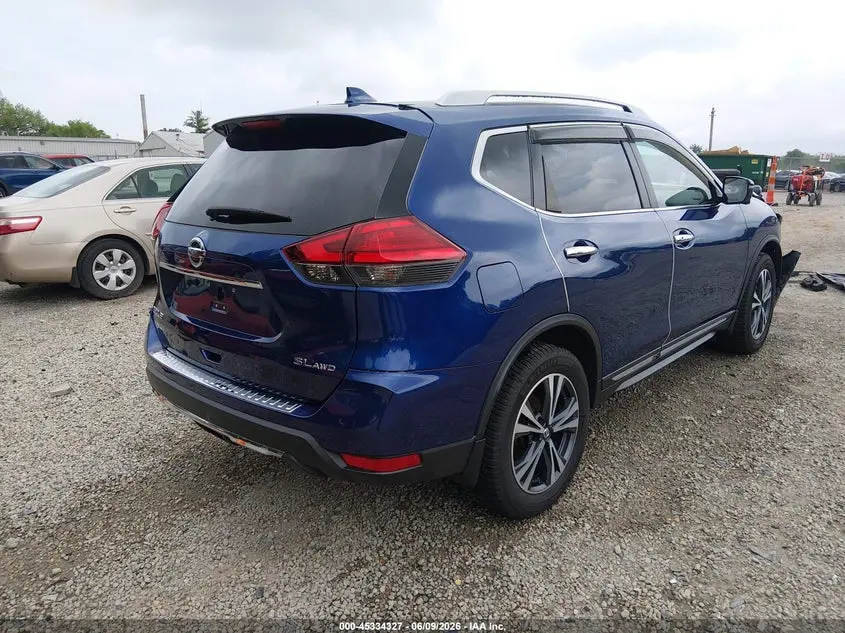 2017 NISSAN ROGUE SL