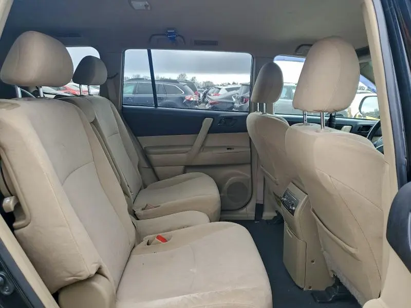 2012 TOYOTA HIGHLANDER BASE  