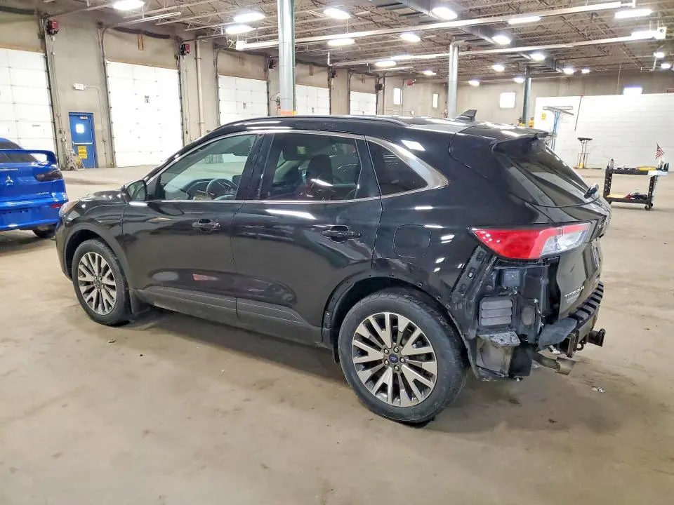 2020 FORD ESCAPE TITANIUM  