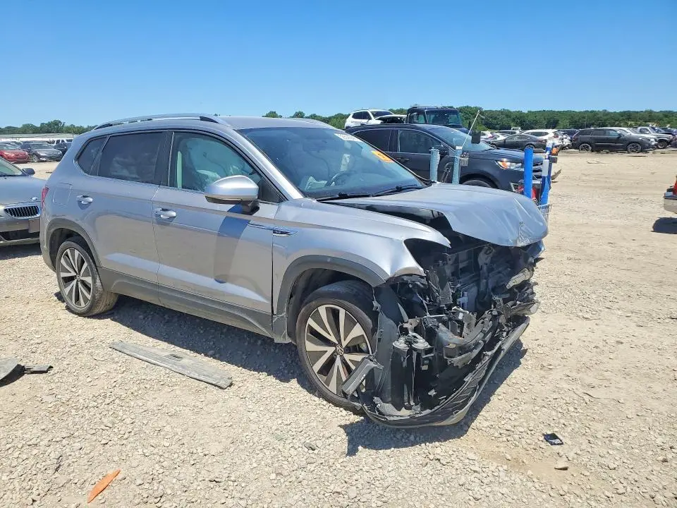 2022 VOLKSWAGEN TAOS SE  