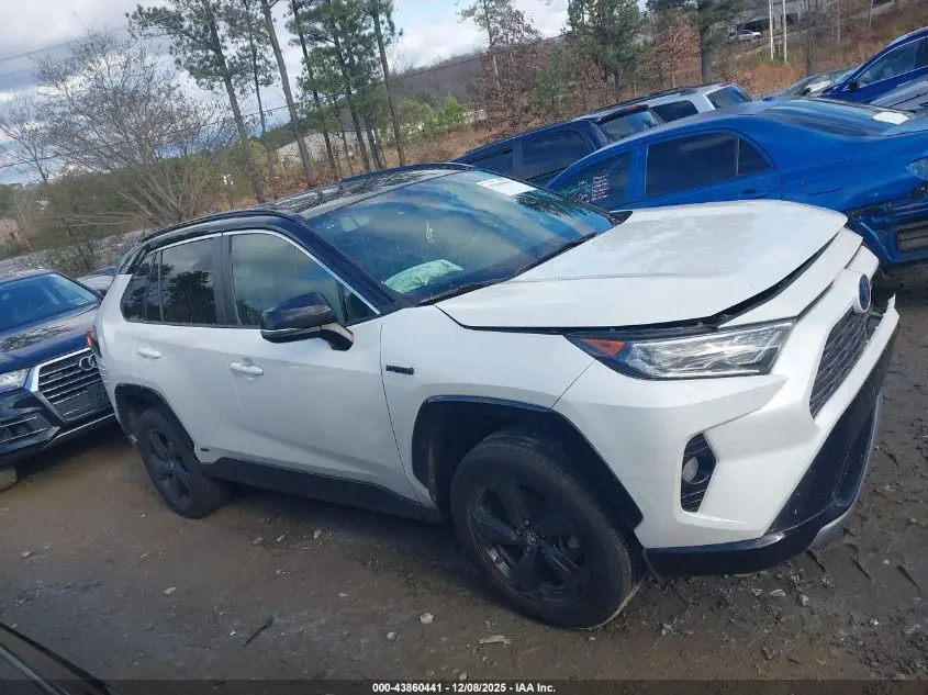 2020 TOYOTA RAV4 HYBRID XSE
