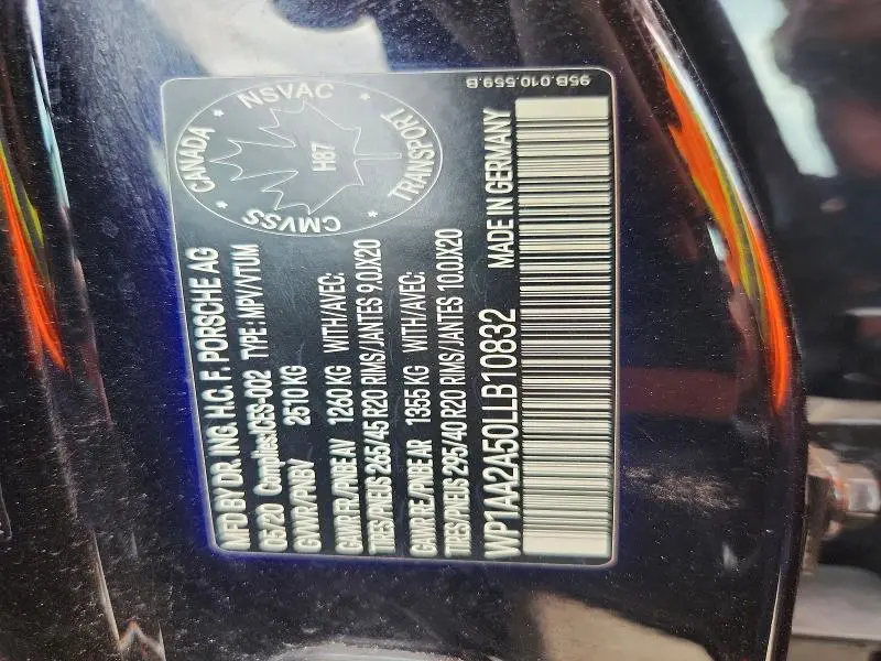 2020 PORSCHE MACAN   