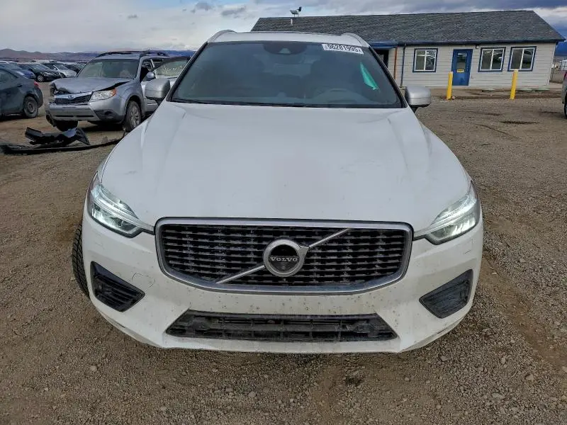 2019 VOLVO XC60 T8 R-DESIGN  