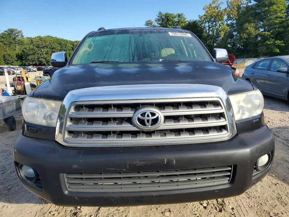 2010 TOYOTA SEQUOIA LIMITED  