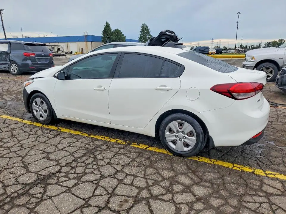 2018 KIA FORTE LX  