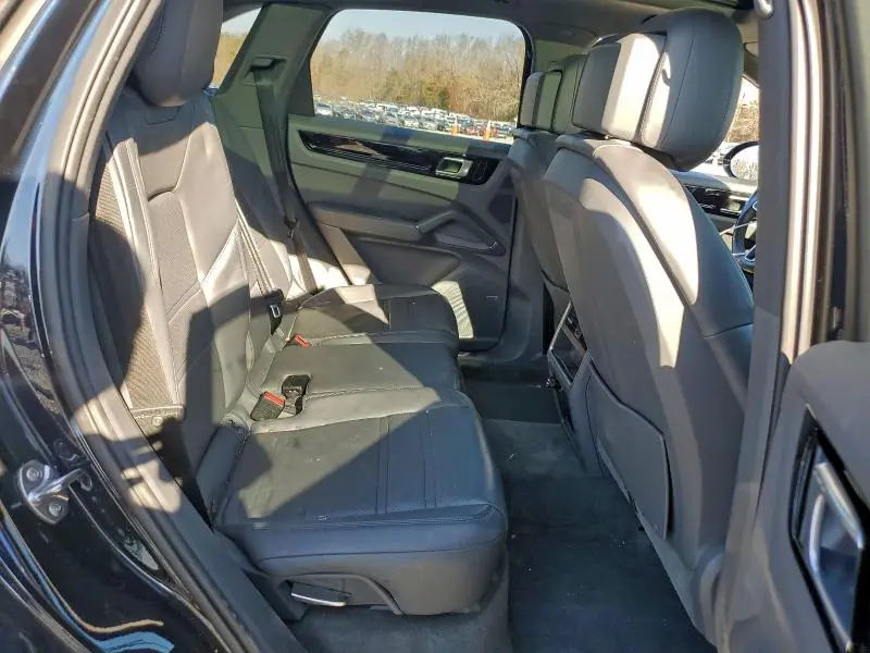 2020 PORSCHE CAYENNE   