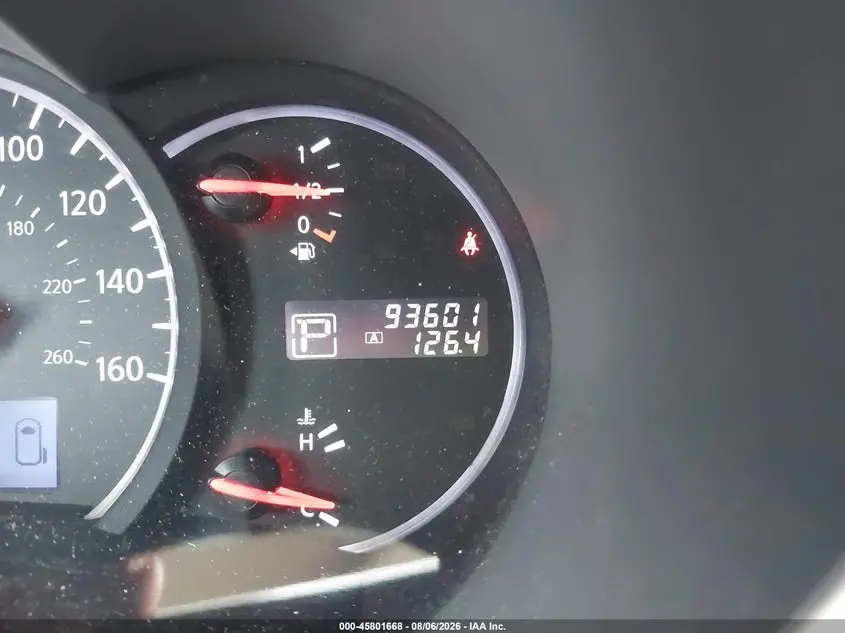 2015 NISSAN QUEST S