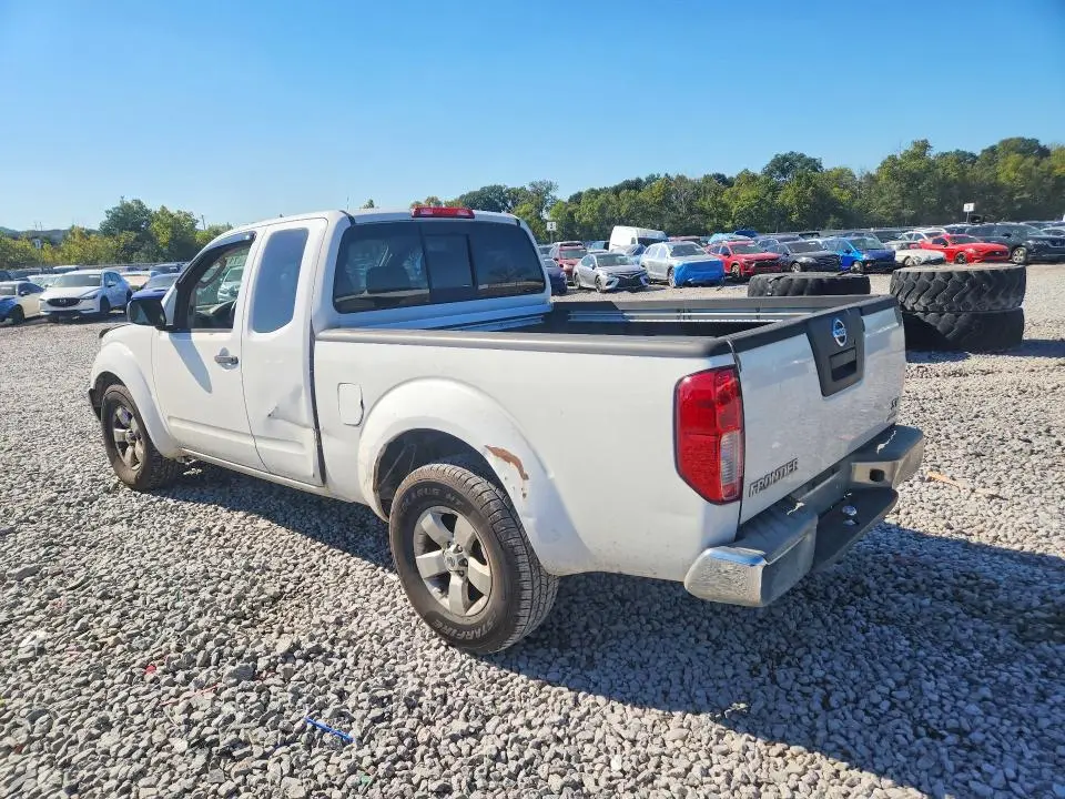 2011 NISSAN FRONTIER SV V6  