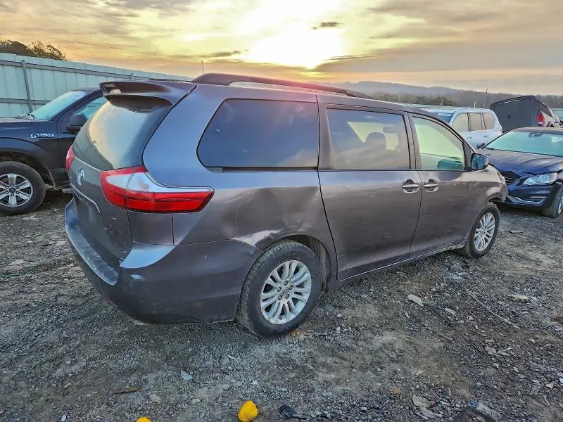 2015 TOYOTA SIENNA XLE  